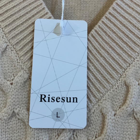 Risesun Women's Cable Knit Oversized Cropped Argyle Sweater Vest V-Neck New Tag - Picture 6 of 8